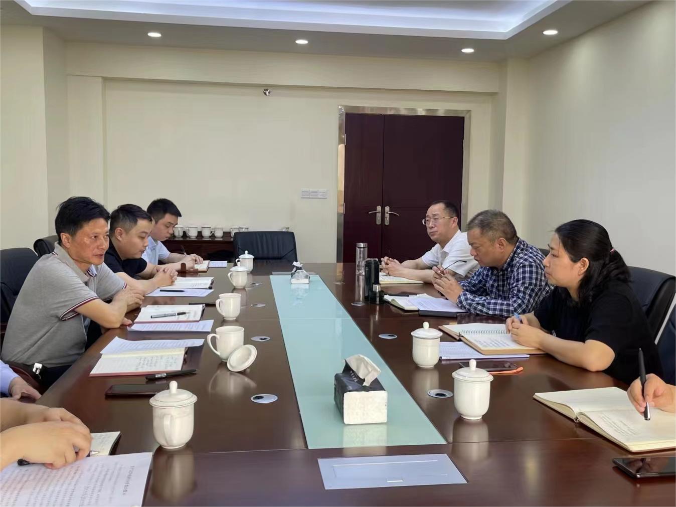 集團(tuán)黨委書記、董事長許大政一行赴巴中農(nóng)商行開展業(yè)務(wù)合作洽談會